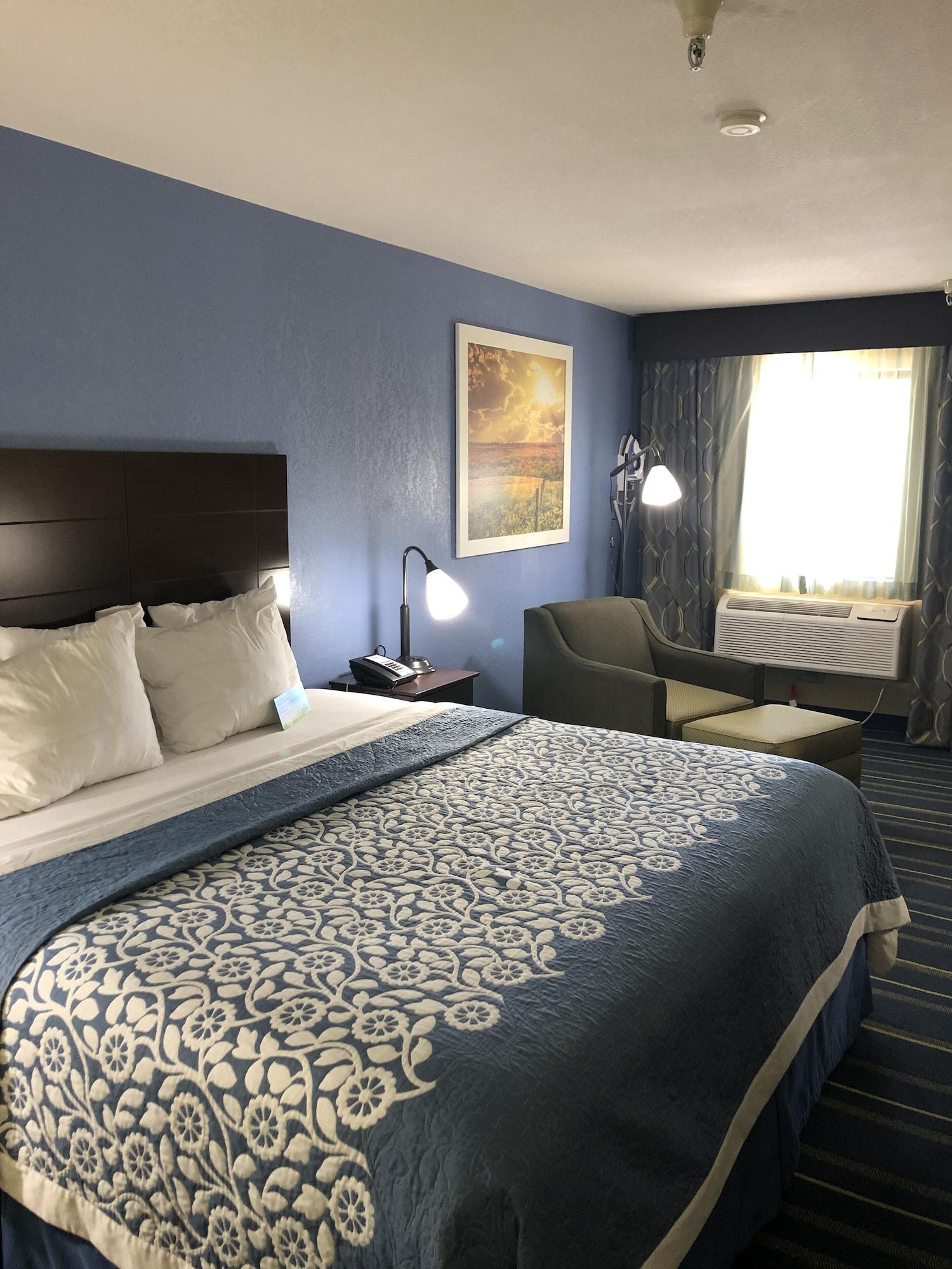 Days Inn By Wyndham Холбрук Экстерьер фото